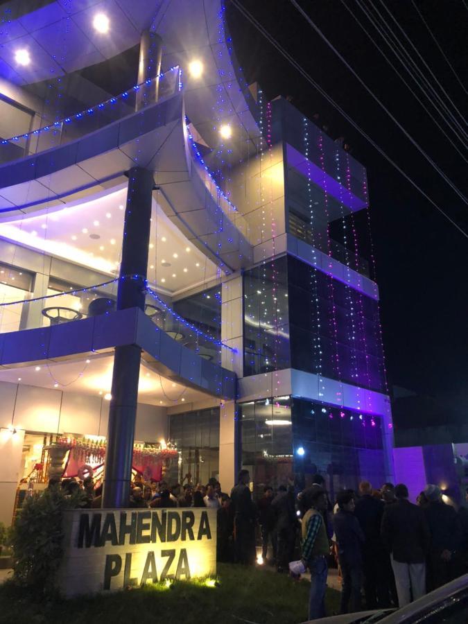 Hotel Mahendra Plaza Hardoi Exterior foto