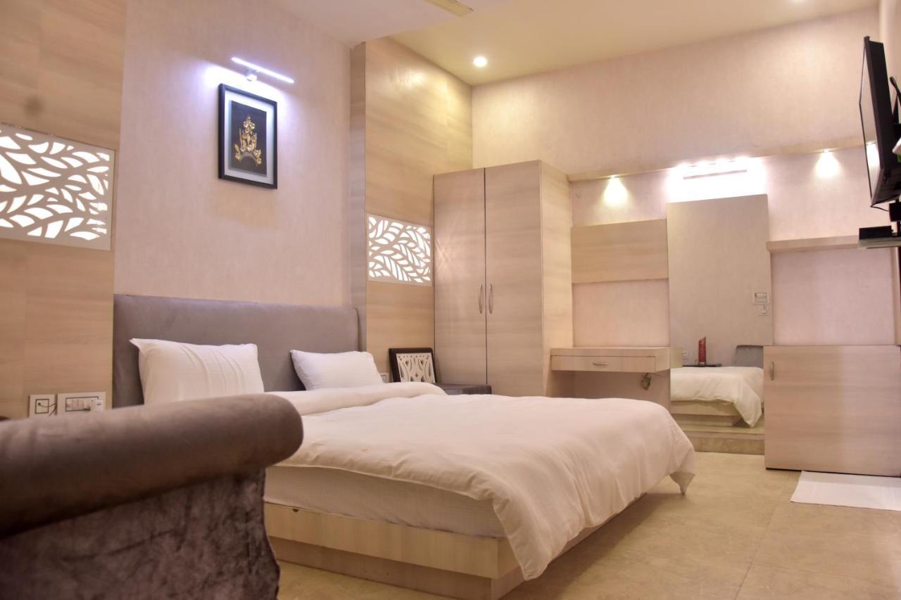 Hotel Mahendra Plaza Hardoi Exterior foto