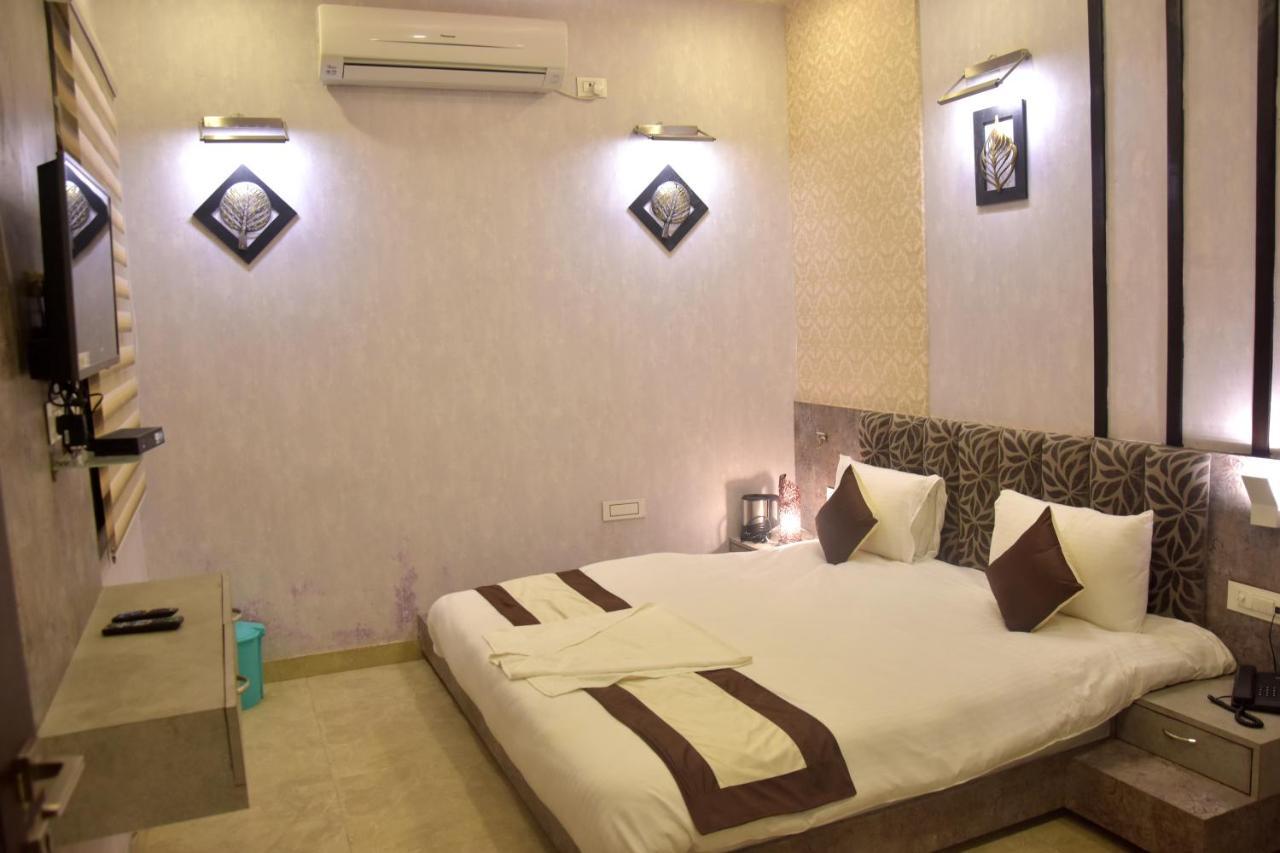 Hotel Mahendra Plaza Hardoi Exterior foto